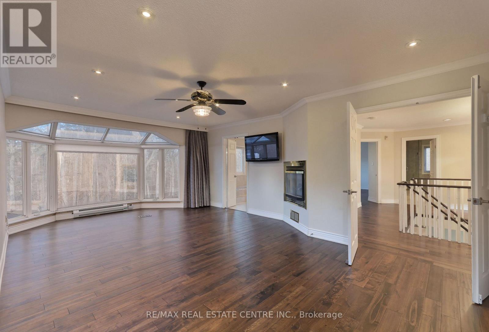 1837 Sevenoaks Drive, Mississauga, Ontario  L5K 2N5 - Photo 13 - W13876610