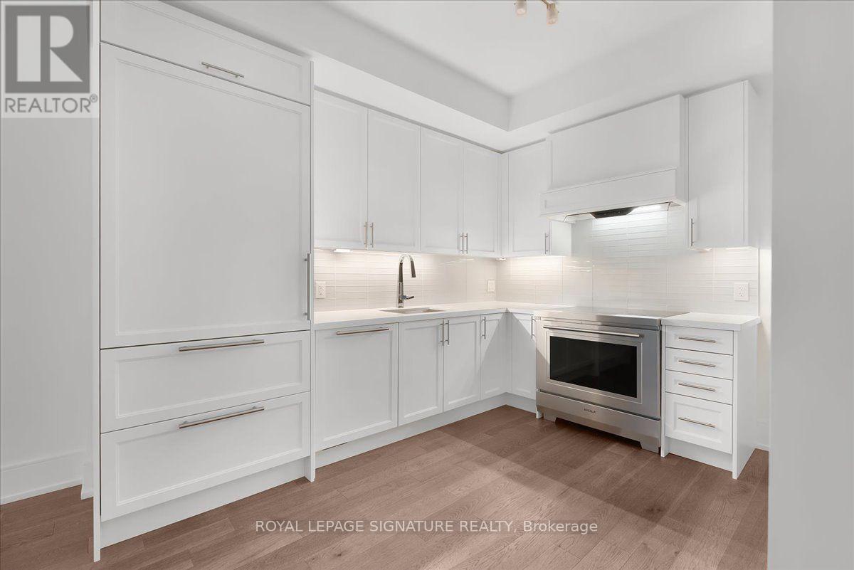 301 - 2450 Bloor Street W, Toronto, Ontario  M6S 0A9 - Photo 4 - W13876682
