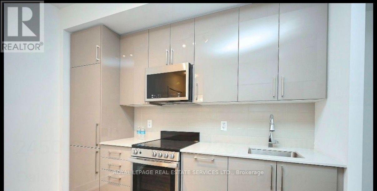 226 - 2450 Old Bronte Road, Oakville, Ontario  L6M 5P8 - Photo 2 - W13876786