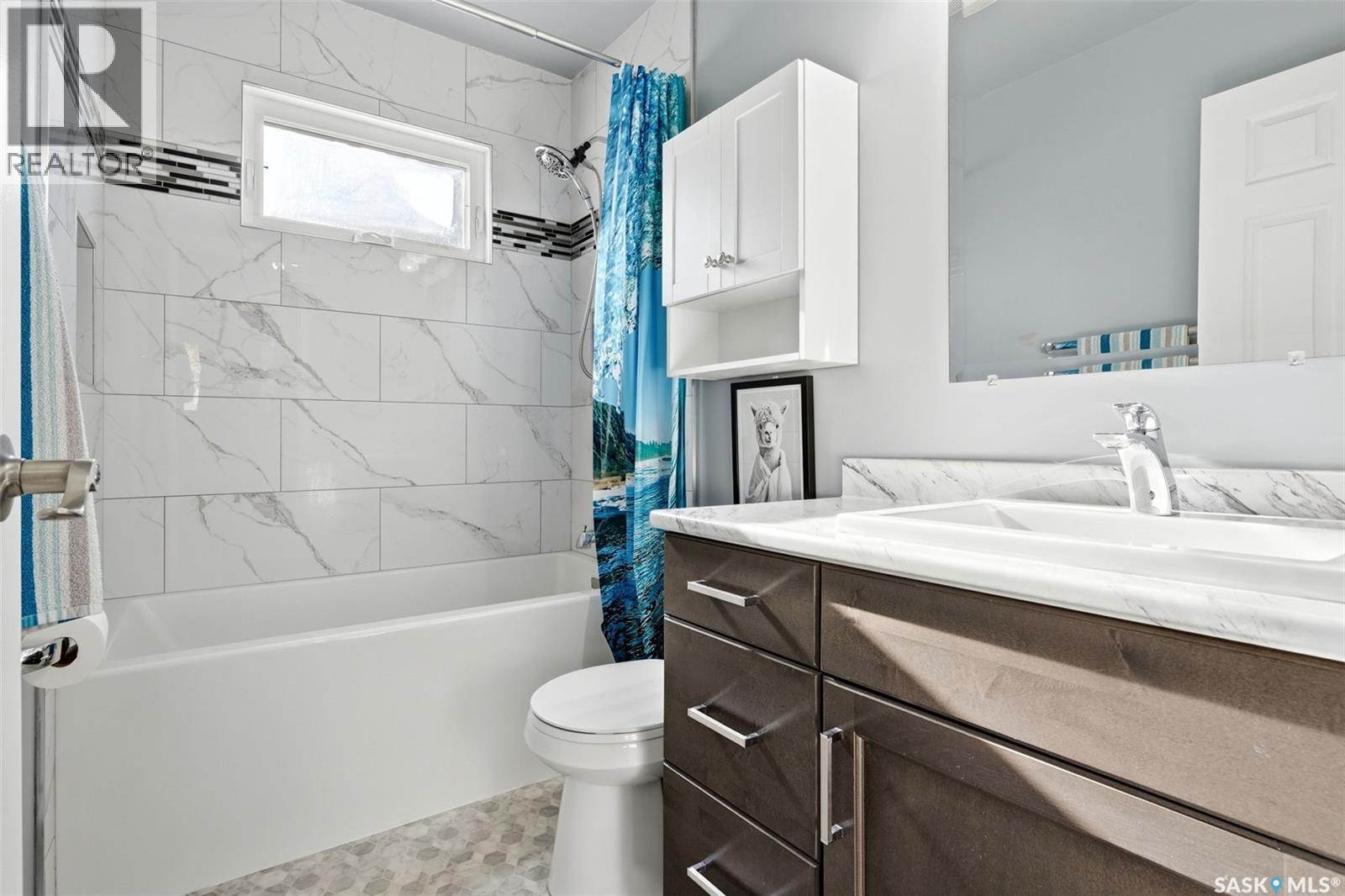 40 Pleasantview Bay, Regina, Saskatchewan  S4R 5H3 - Photo 13 - SK050500
