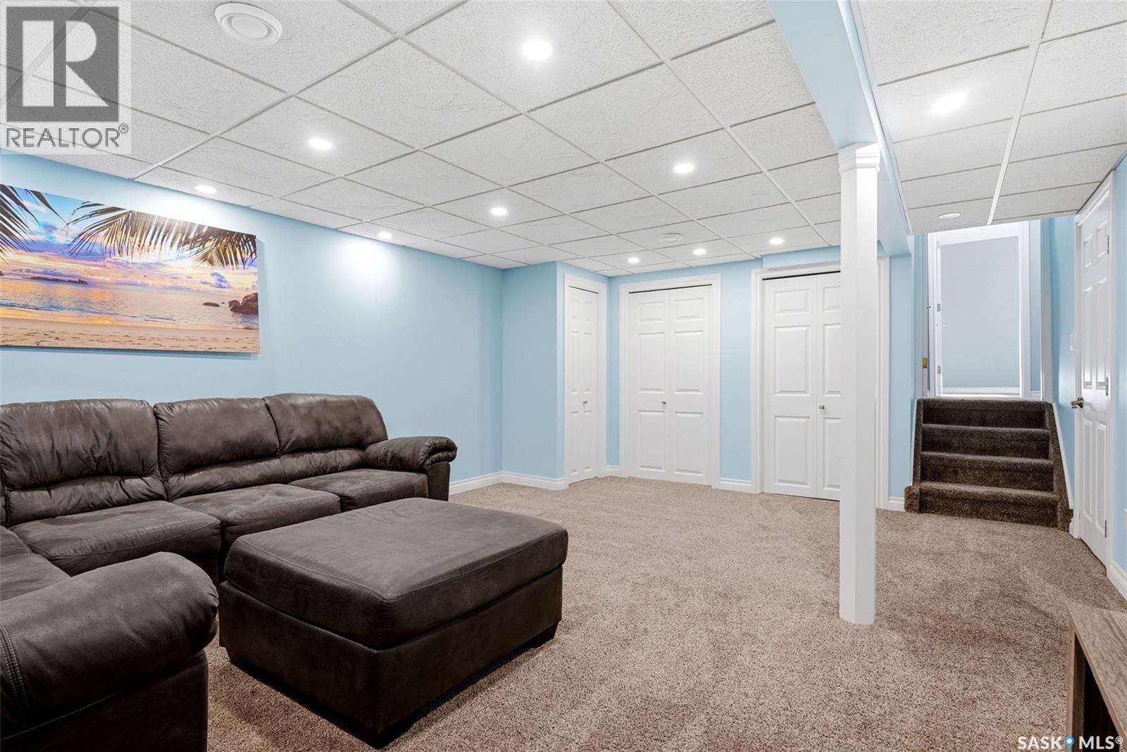 40 Pleasantview Bay, Regina, Saskatchewan  S4R 5H3 - Photo 21 - SK050500