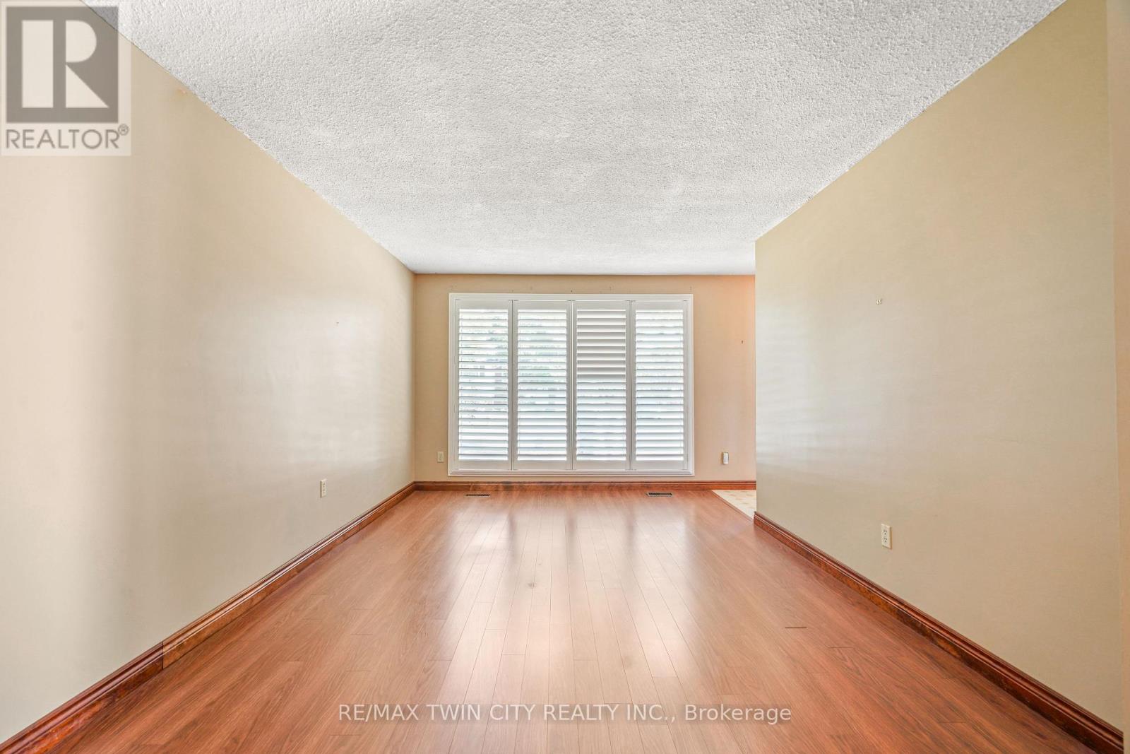 35 Ivanhoe Road, Brantford, Ontario  N3R 6V1 - Photo 10 - X13876504
