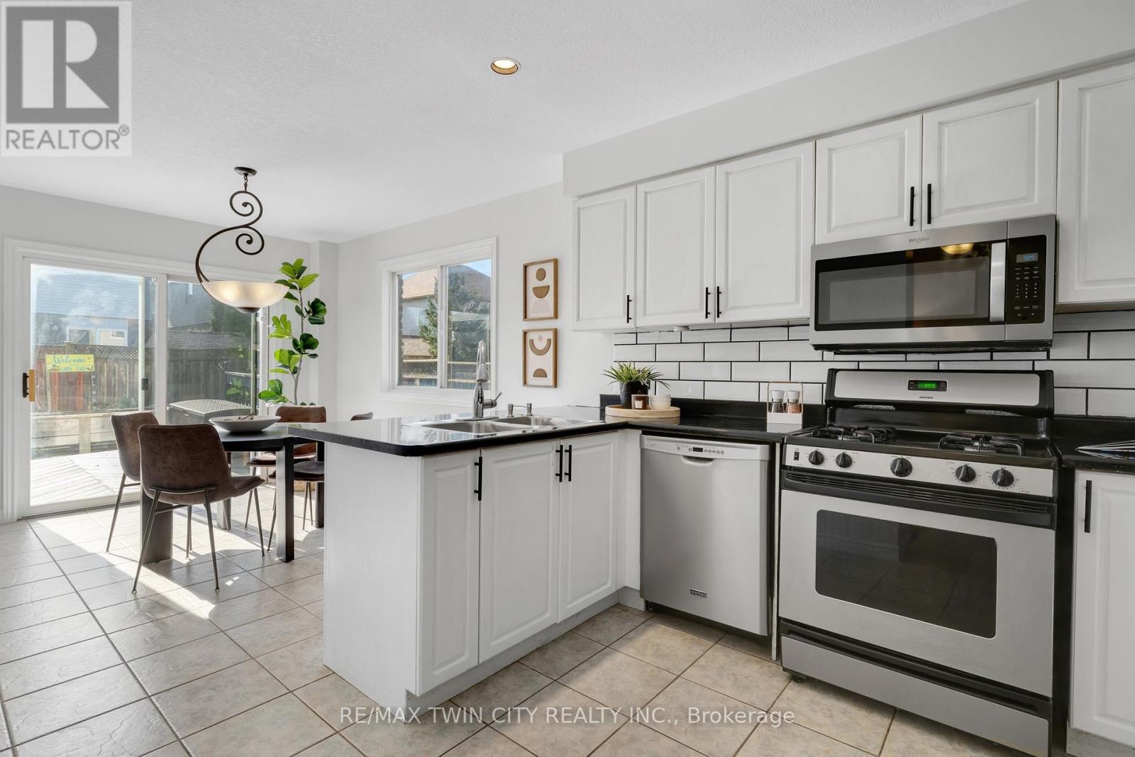 168 Patton Drive, Cambridge, Ontario  N3C 4L5 - Photo 12 - X13876616