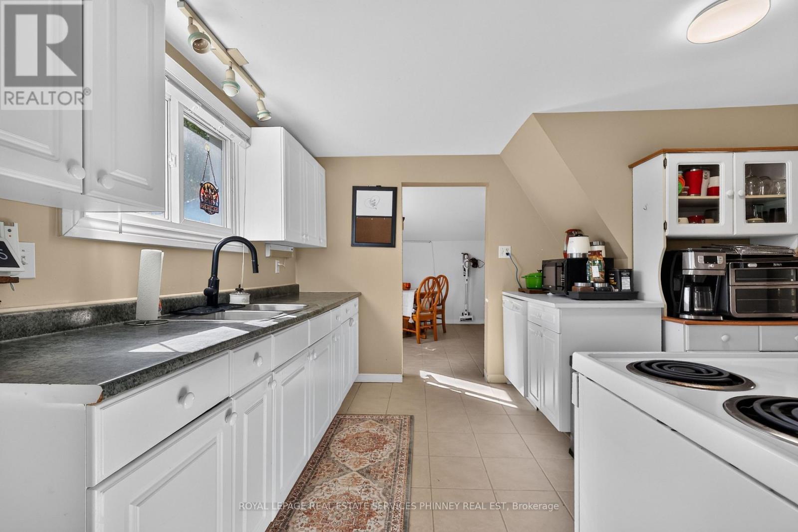715 South Pelham Road, Welland, Ontario  L3C 3C9 - Photo 12 - X13876738