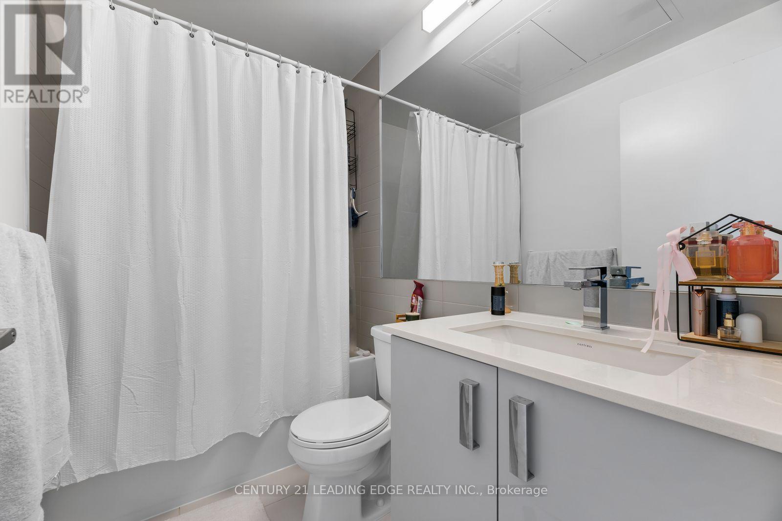 745 - 26 Gibbs Road, Toronto, Ontario  M9B 0E3 - Photo 13 - W13875704