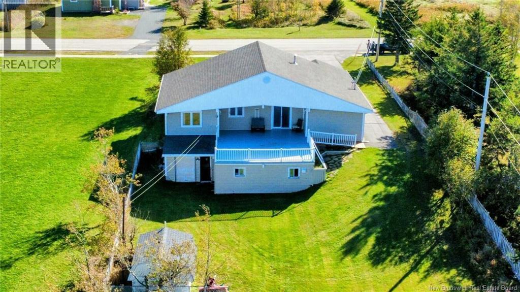 7701 Du Havre Street, Bas-Caraquet, New Brunswick  E1W 5W9 - Photo 12 - NB119517