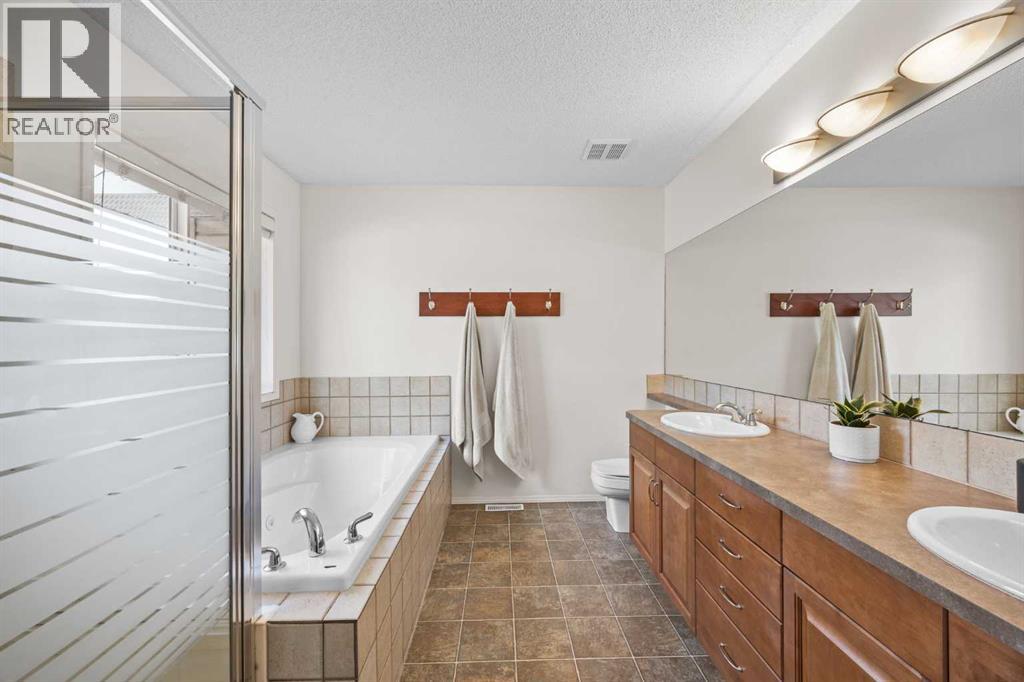7 Springbank Mews SW, Calgary, Alberta  T3H 4V5 - Photo 21 - A2350613