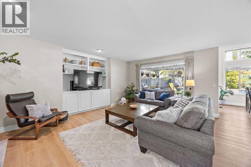 7 Springbank Mews SW, Calgary, Alberta  T3H 4V5 - Photo 7 - A2350613