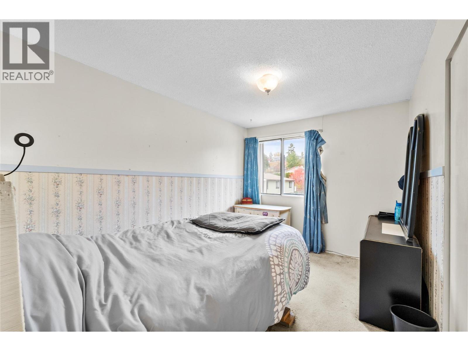 137 McGill Road Unit# 75