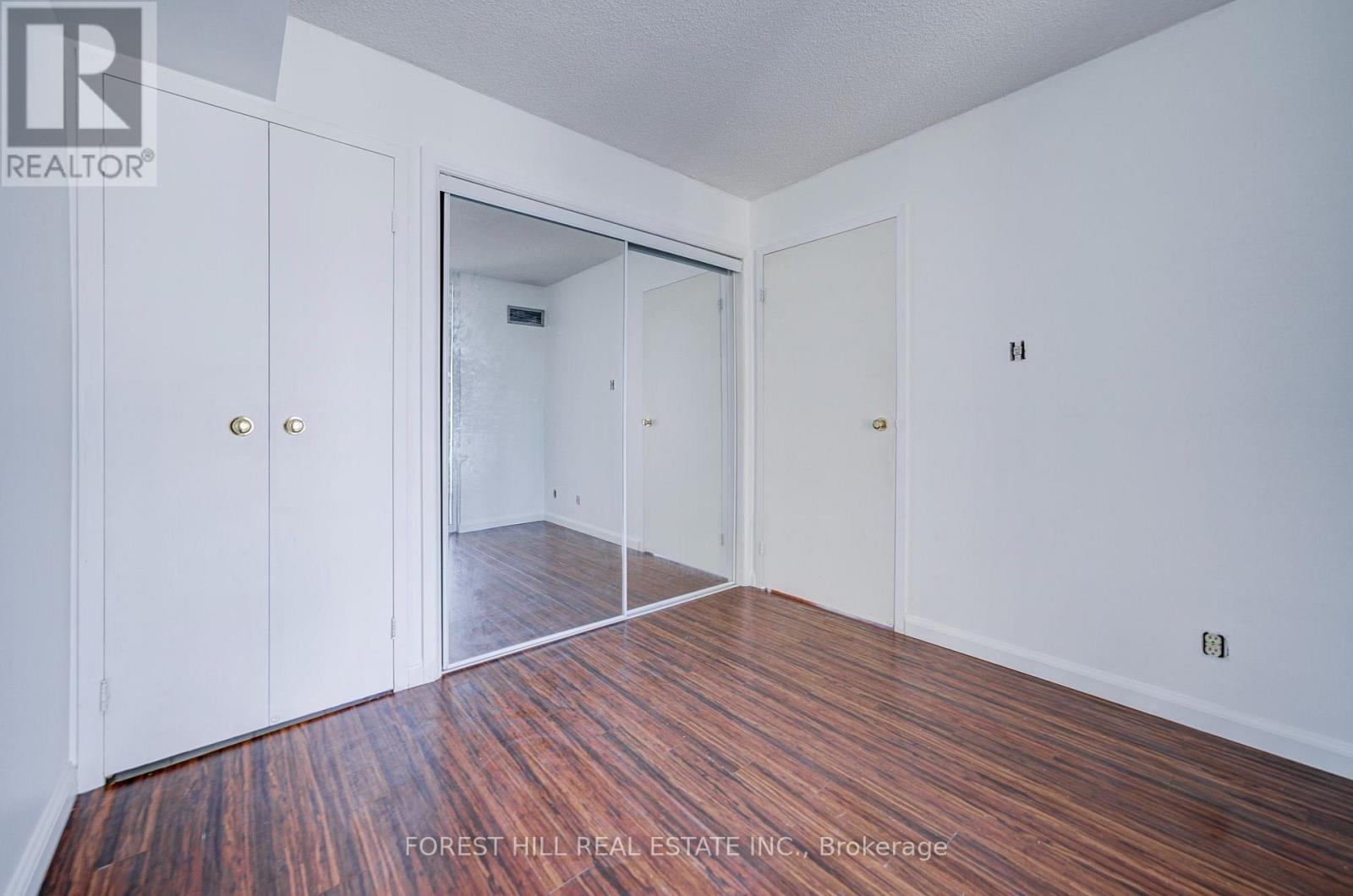 1810 - 10 Yonge Street, Toronto, Ontario  M5E 1R4 - Photo 9 - C13875860