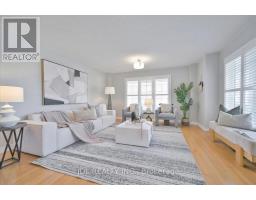 21 IRON HORSE AVENUE, Richmond Hill, Ontario