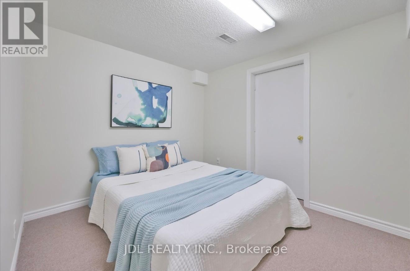 21 Iron Horse Avenue, Richmond Hill, Ontario  L4B 4H2 - Photo 21 - N13876778