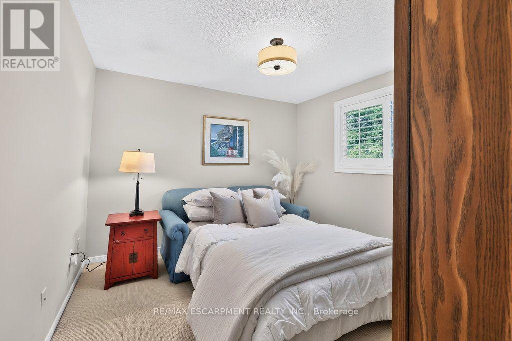126 Wanita Road, Mississauga, Ontario  L5G 1B8 - Photo 29 - W13876654
