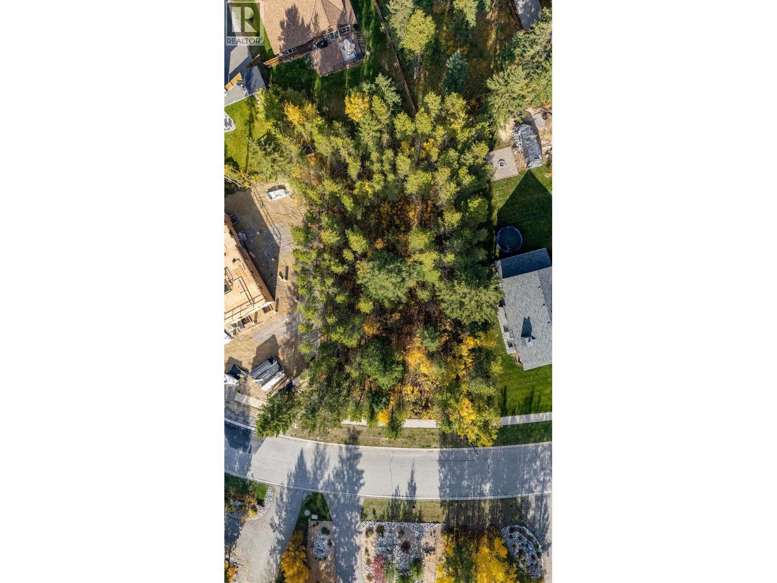 1520 Quartz Crescent