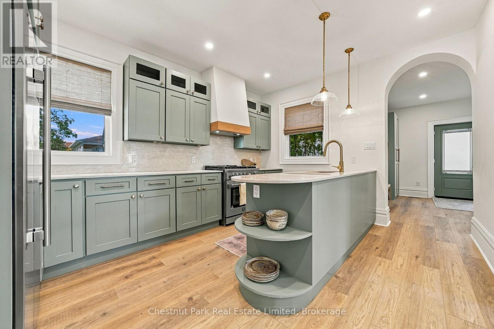372 Main Street, Prince Edward County, Ontario  K0K 3L0 - Photo 6 - X13876960
