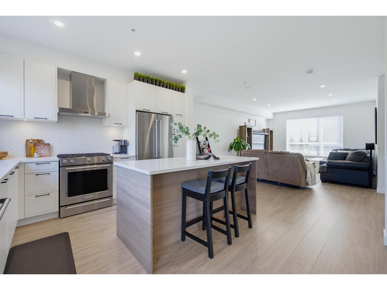 21 20150 81 AVENUE