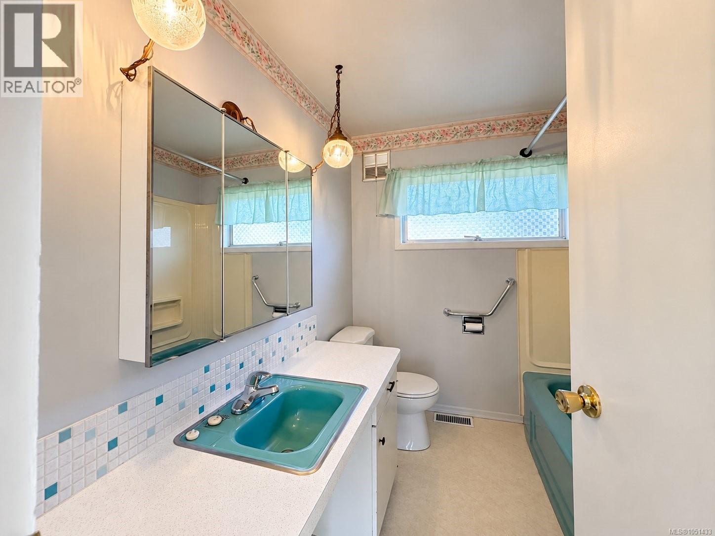 2433 5th Ave, Port Alberni, British Columbia V9Y 2G6 - Photo 23 - 1051433