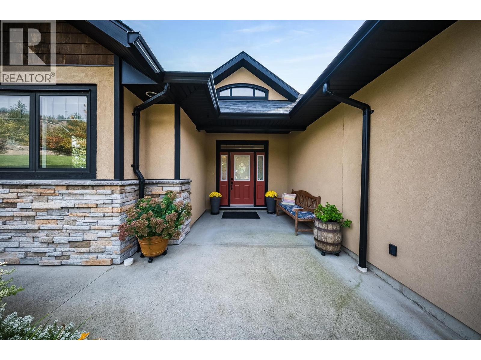 464 Whitman Way, Warfield, British Columbia  V1R 4T9 - Photo 3 - 10402962