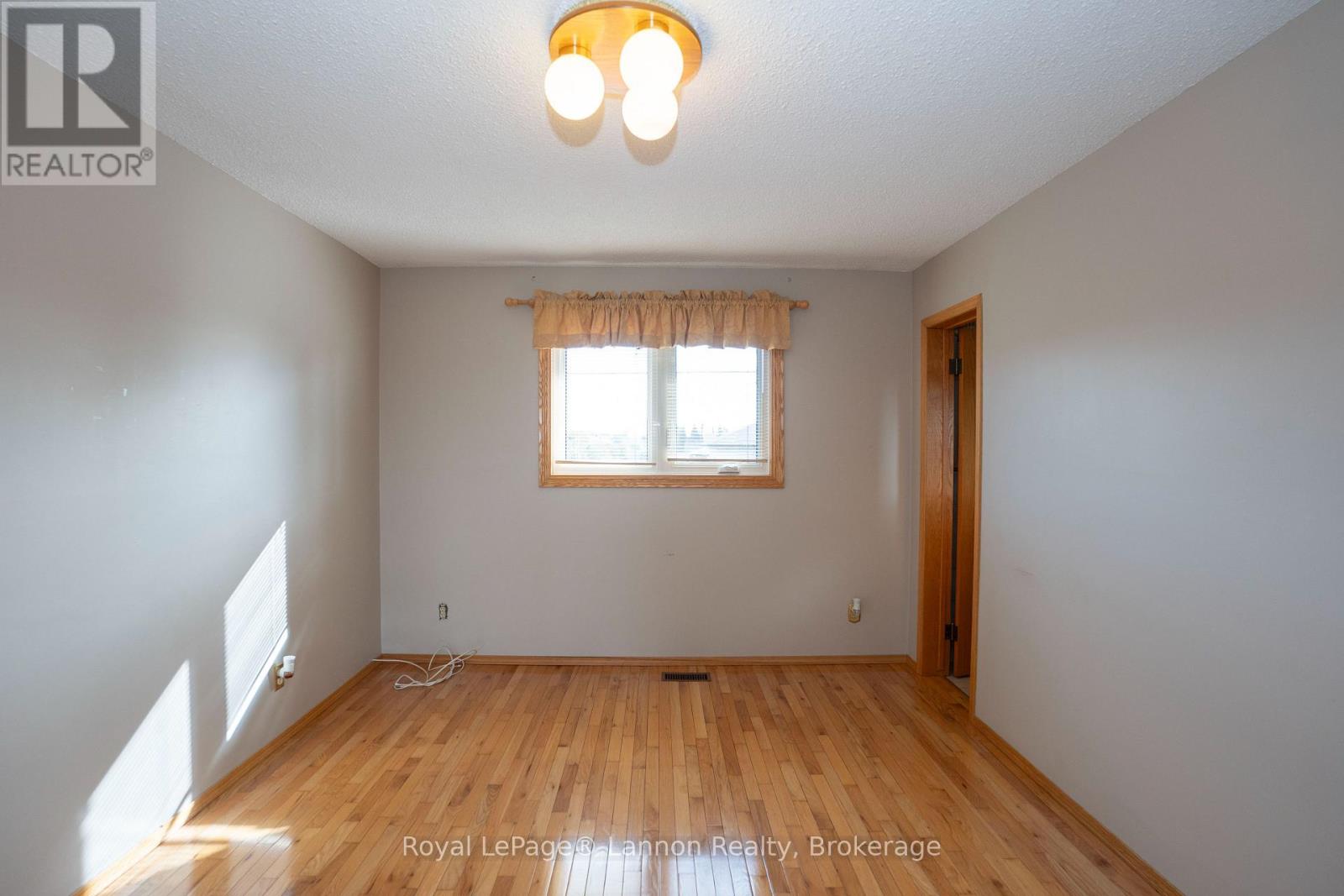 101 Suncrest Place, Thunder Bay, Ontario  P7A 8A2 - Photo 11 - X13876876