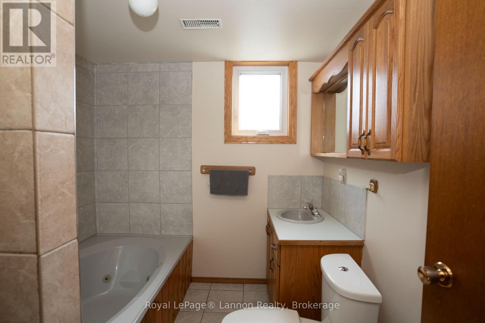 101 Suncrest Place, Thunder Bay, Ontario  P7A 8A2 - Photo 25 - X13876876