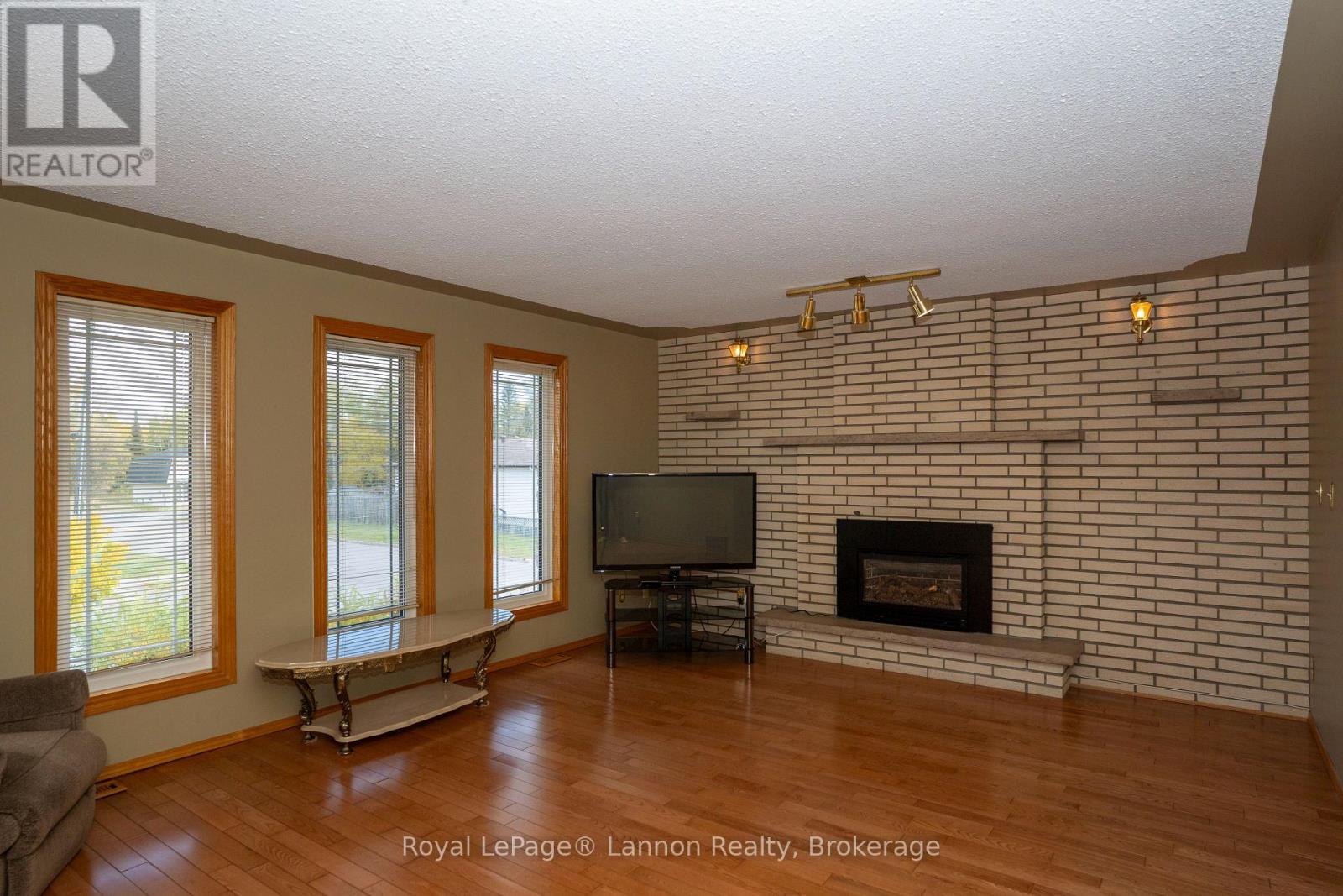 101 Suncrest Place, Thunder Bay, Ontario  P7A 8A2 - Photo 4 - X13876876