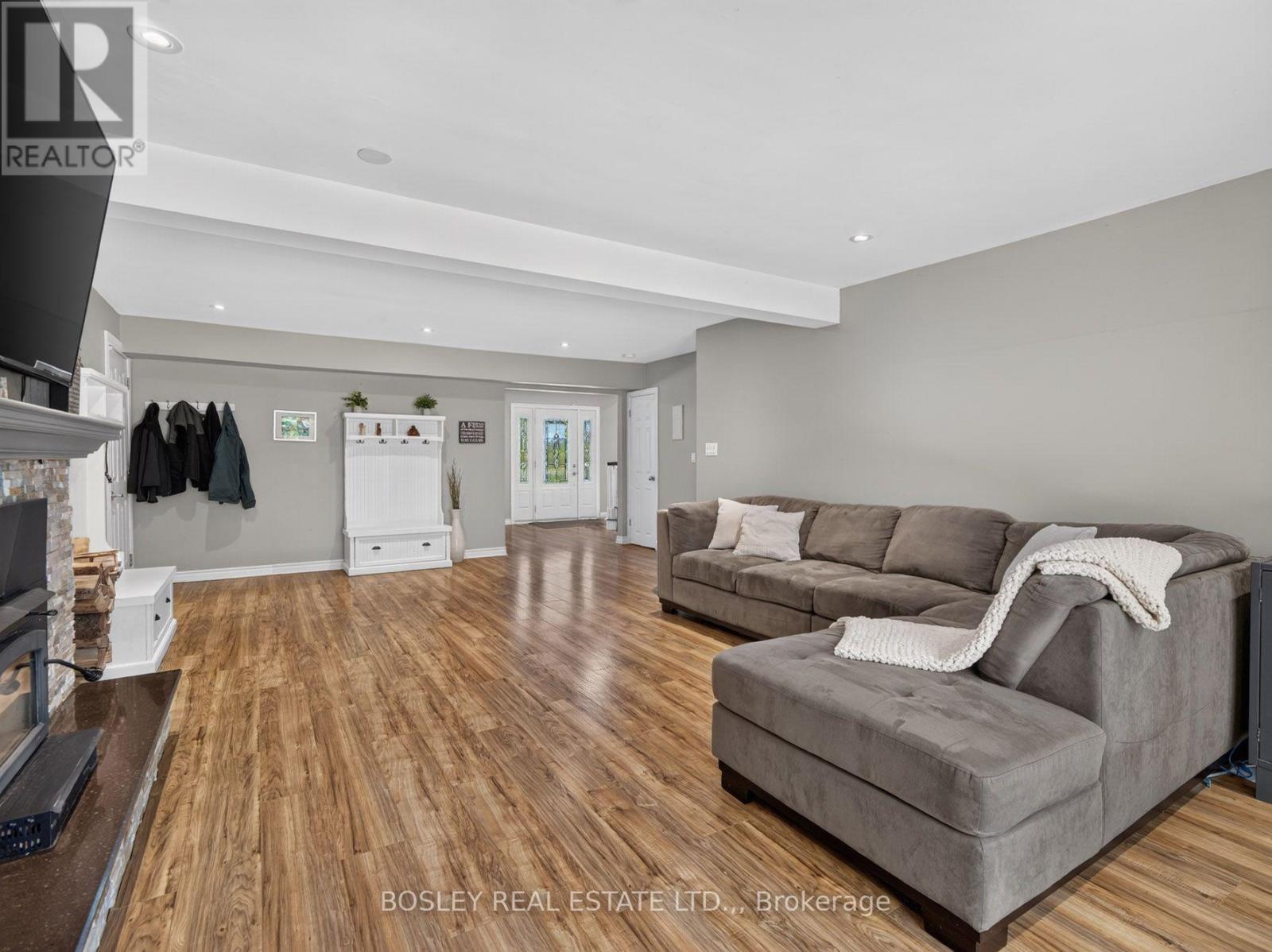 1676 Second Avenue, St. Catharines (Rural Fourth), Ontario L2R 6P9 - Photo 17 - X13876942