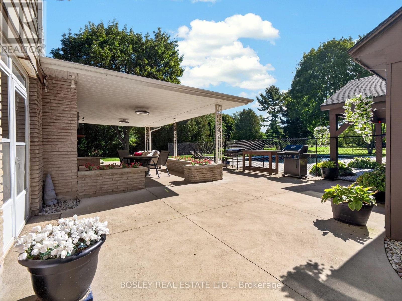 1676 Second Avenue, St. Catharines (Rural Fourth), Ontario L2R 6P9 - Photo 40 - X13876942