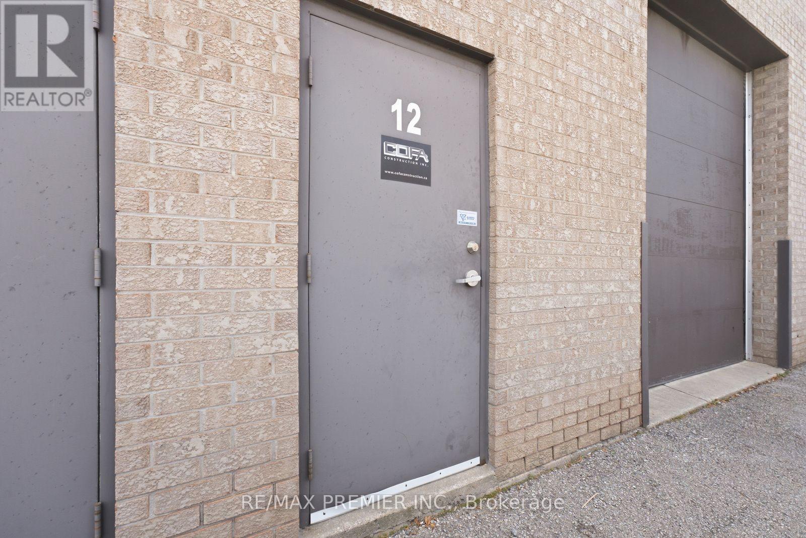 12 (Lower) - 13 Kenview Boulevard, Brampton, Ontario  L6T 5K9 - Photo 8 - W13875252