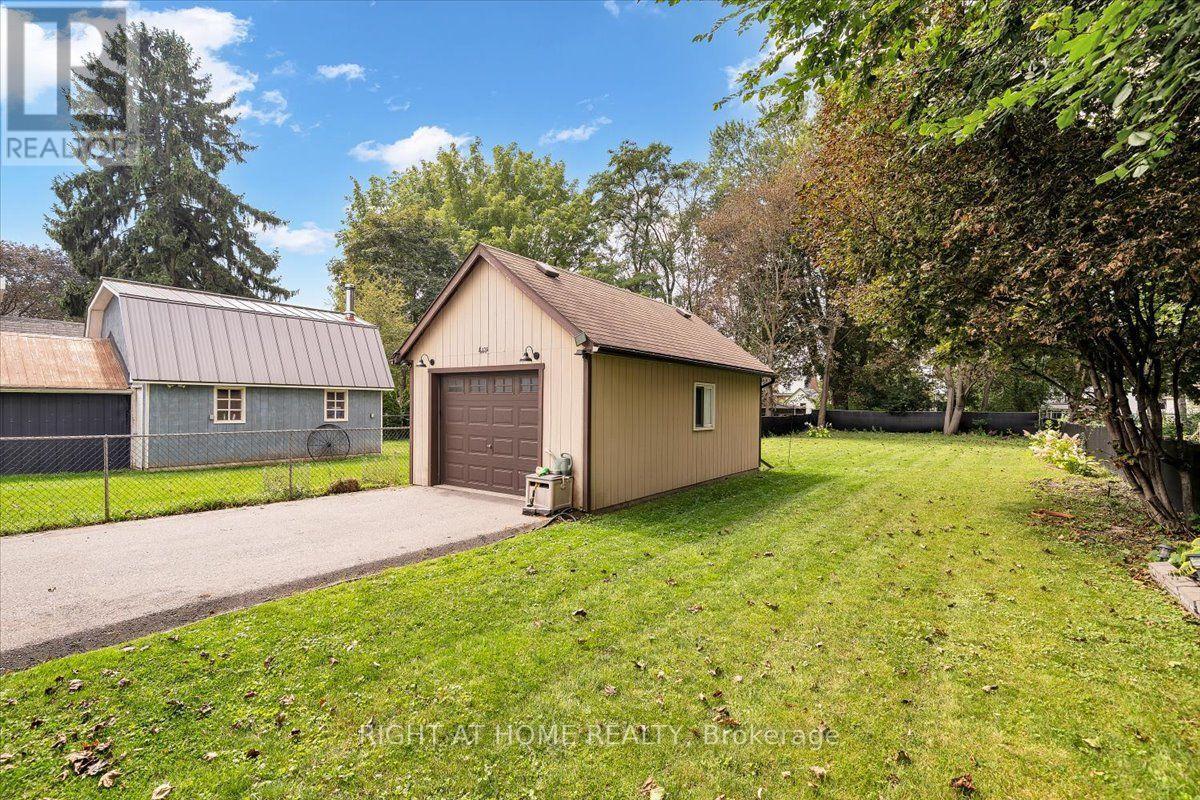 176 Burk Street, Oshawa, Ontario  L1J 4C3 - Photo 10 - E13874102
