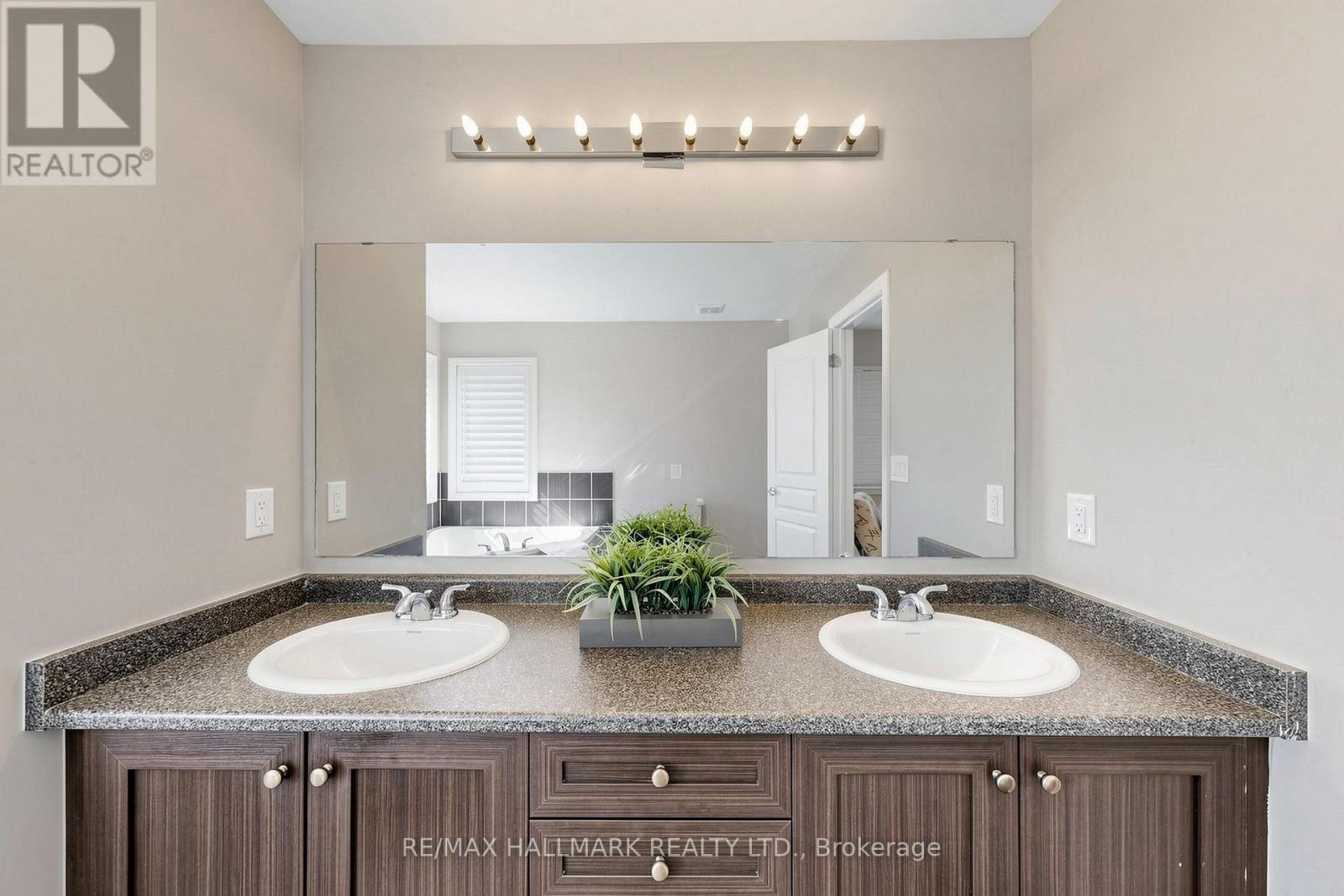 1 Bassview Court, Richmond Hill, Ontario  L4E 0M3 - Photo 30 - N13873364