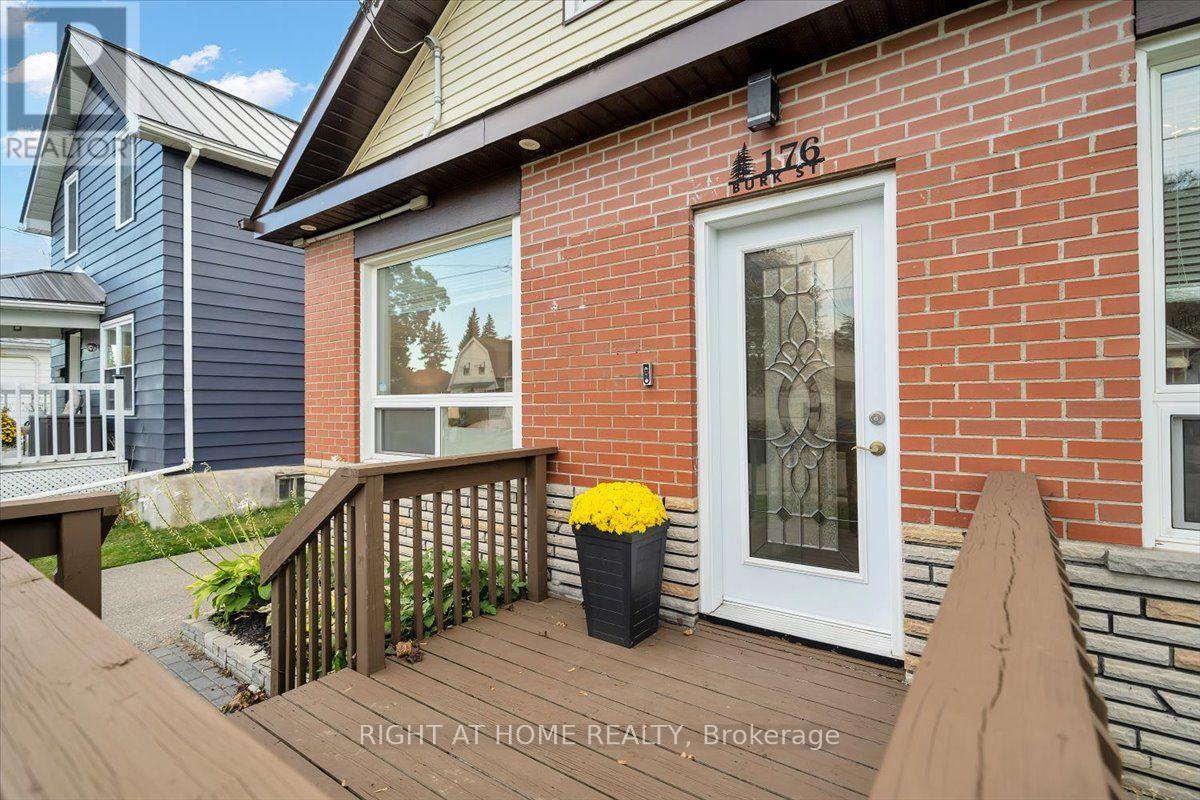 176 Burk Street, Oshawa, Ontario  L1J 4C3 - Photo 6 - E13874102