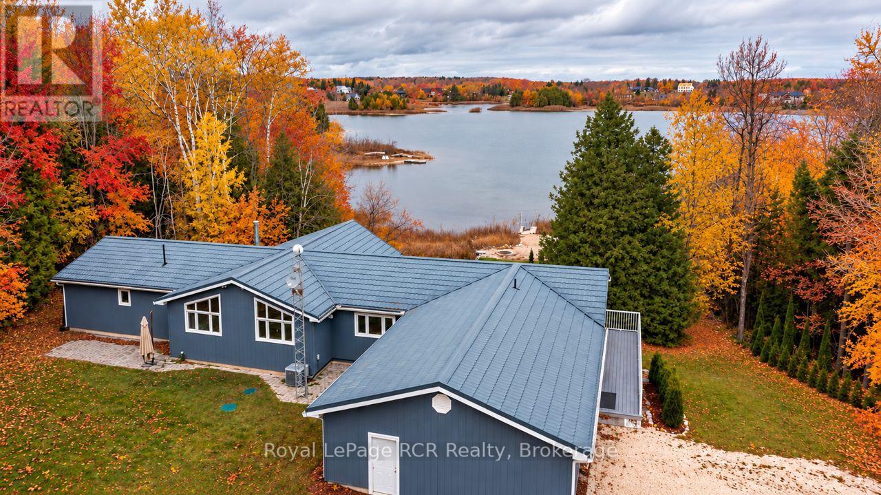 123 Lakeview Road, Grey Highlands, Ontario N0C 1M0 - Photo 2 - X13876836