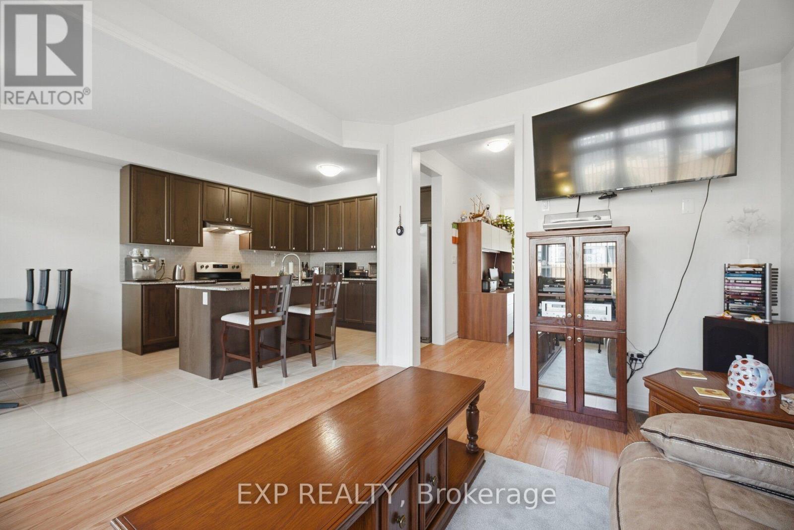 130 Ogston Crescent, Whitby, Ontario  L1P 0H3 - Photo 10 - E13876932