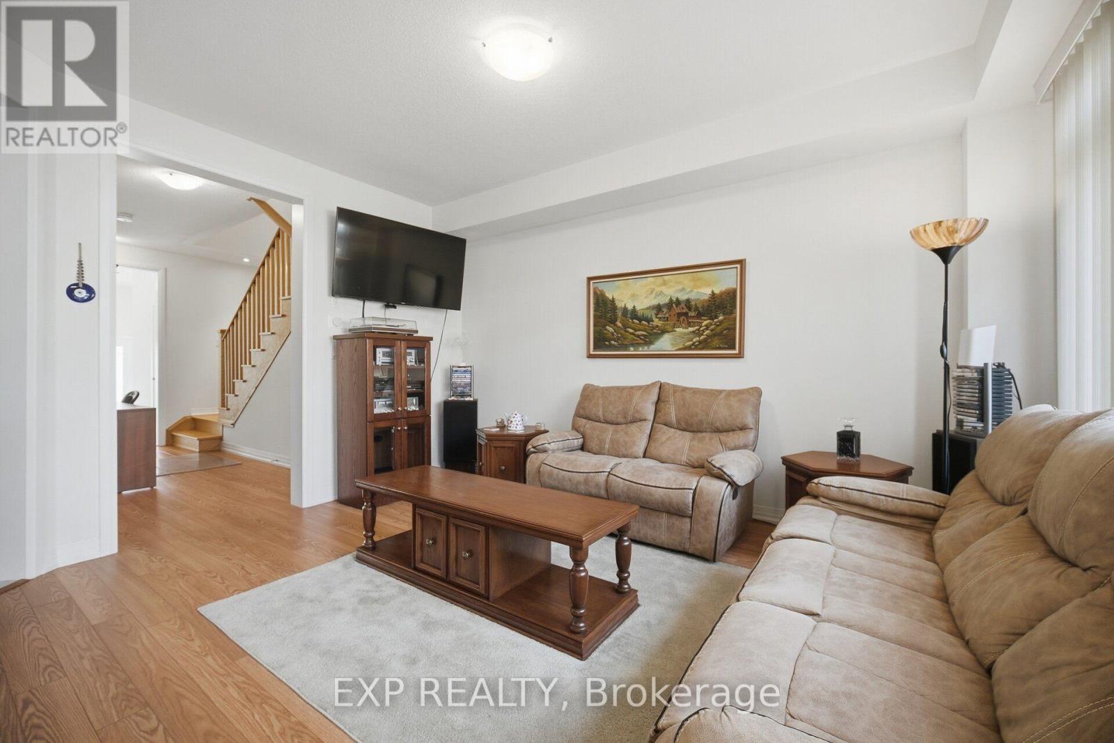130 Ogston Crescent, Whitby, Ontario  L1P 0H3 - Photo 9 - E13876932