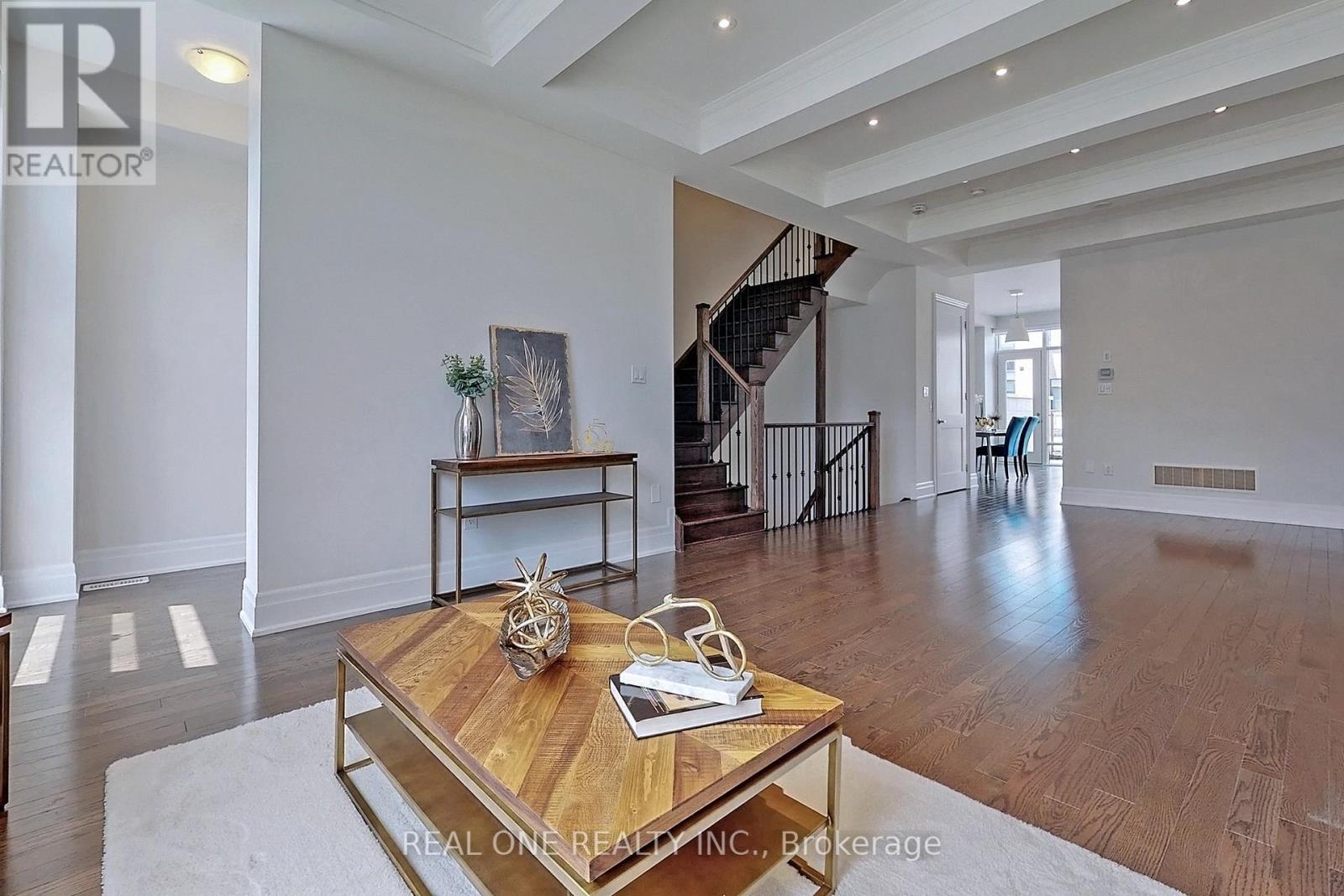 107 Carrville Woods Circle, Vaughan, Ontario  L6A 4Z6 - Photo 13 - N13876846