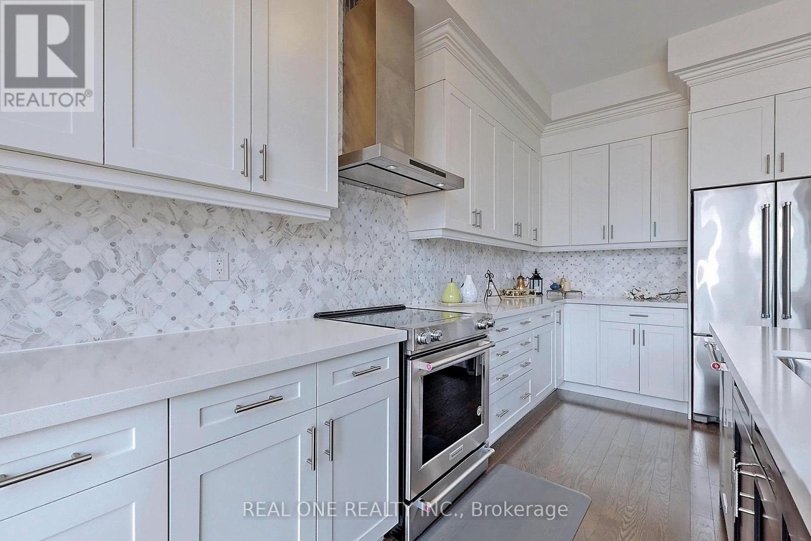 107 Carrville Woods Circle, Vaughan, Ontario  L6A 4Z6 - Photo 23 - N13876846
