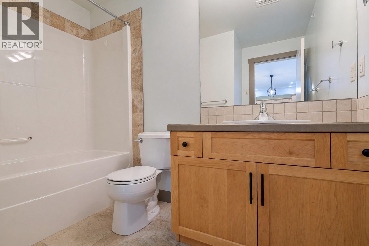 873 Forestbrook Drive Unit# 404, Penticton, British Columbia  V2A 2E9 - Photo 17 - 10398214
