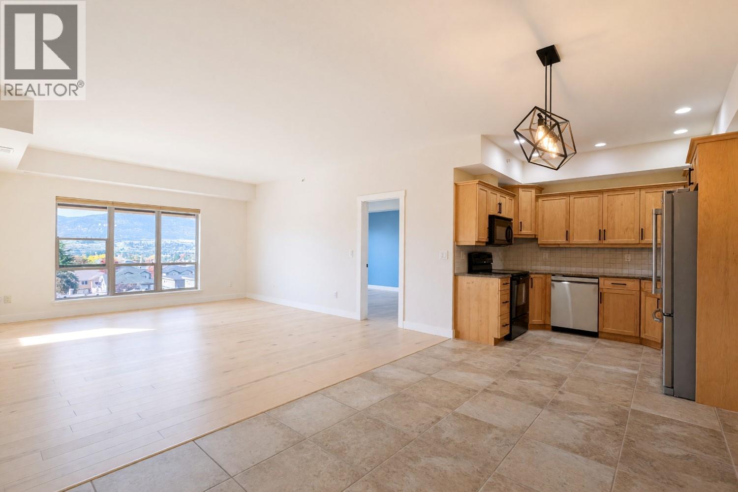 873 Forestbrook Drive Unit# 404, Penticton, British Columbia  V2A 2E9 - Photo 11 - 10398214
