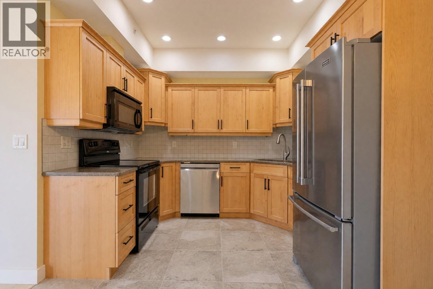 873 Forestbrook Drive Unit# 404, Penticton, British Columbia  V2A 2E9 - Photo 10 - 10398214