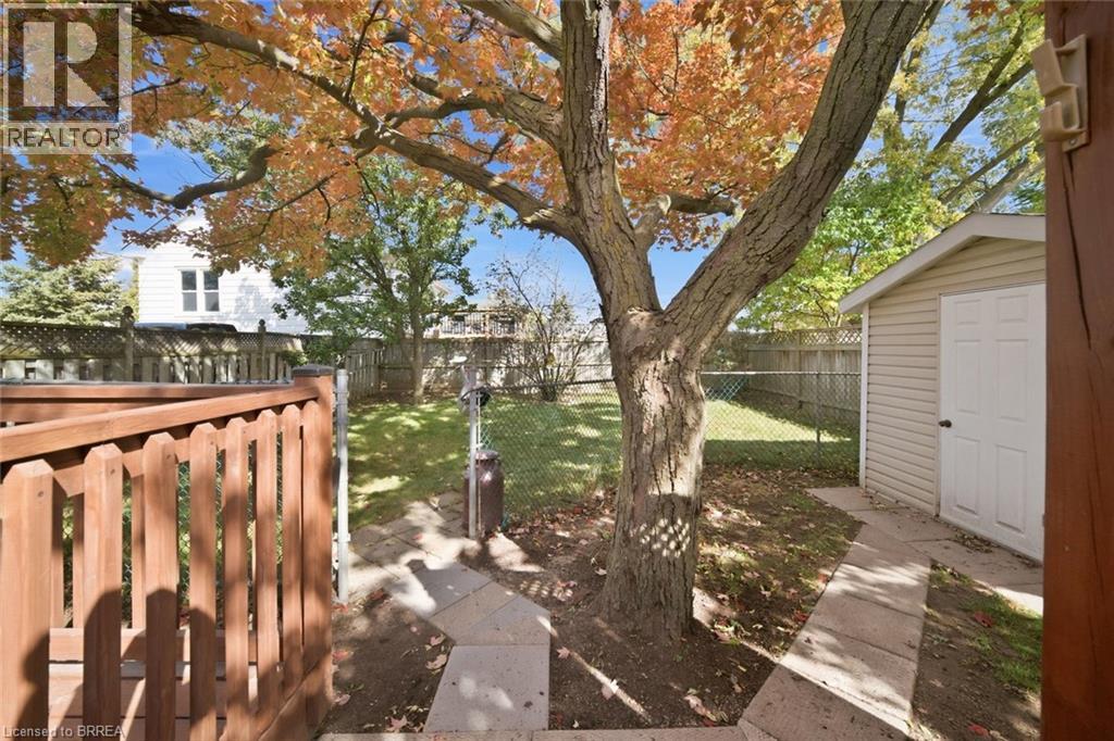 243 Sydenham Street, Brantford, Ontario  N3R 3Z6 - Photo 38 - 40866905