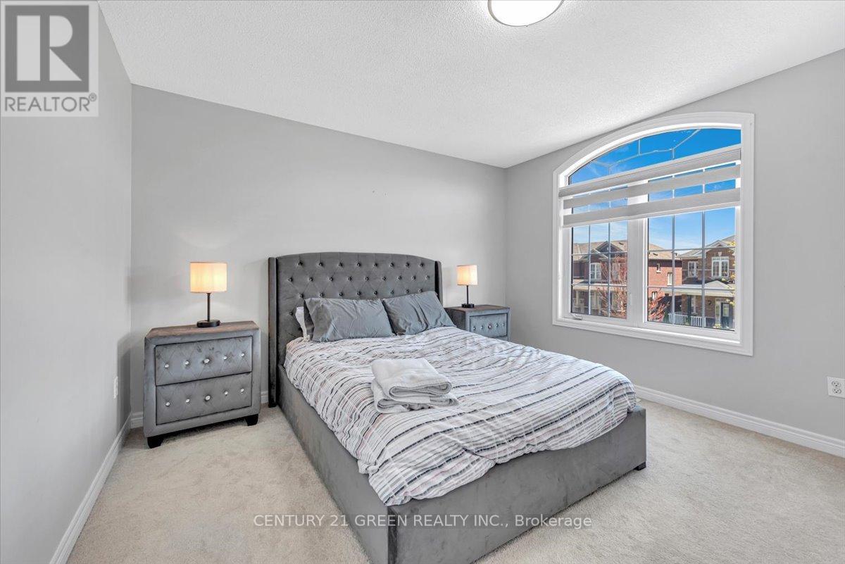 7 Accent Circle, Brampton, Ontario  L7A 0L2 - Photo 20 - W13876810