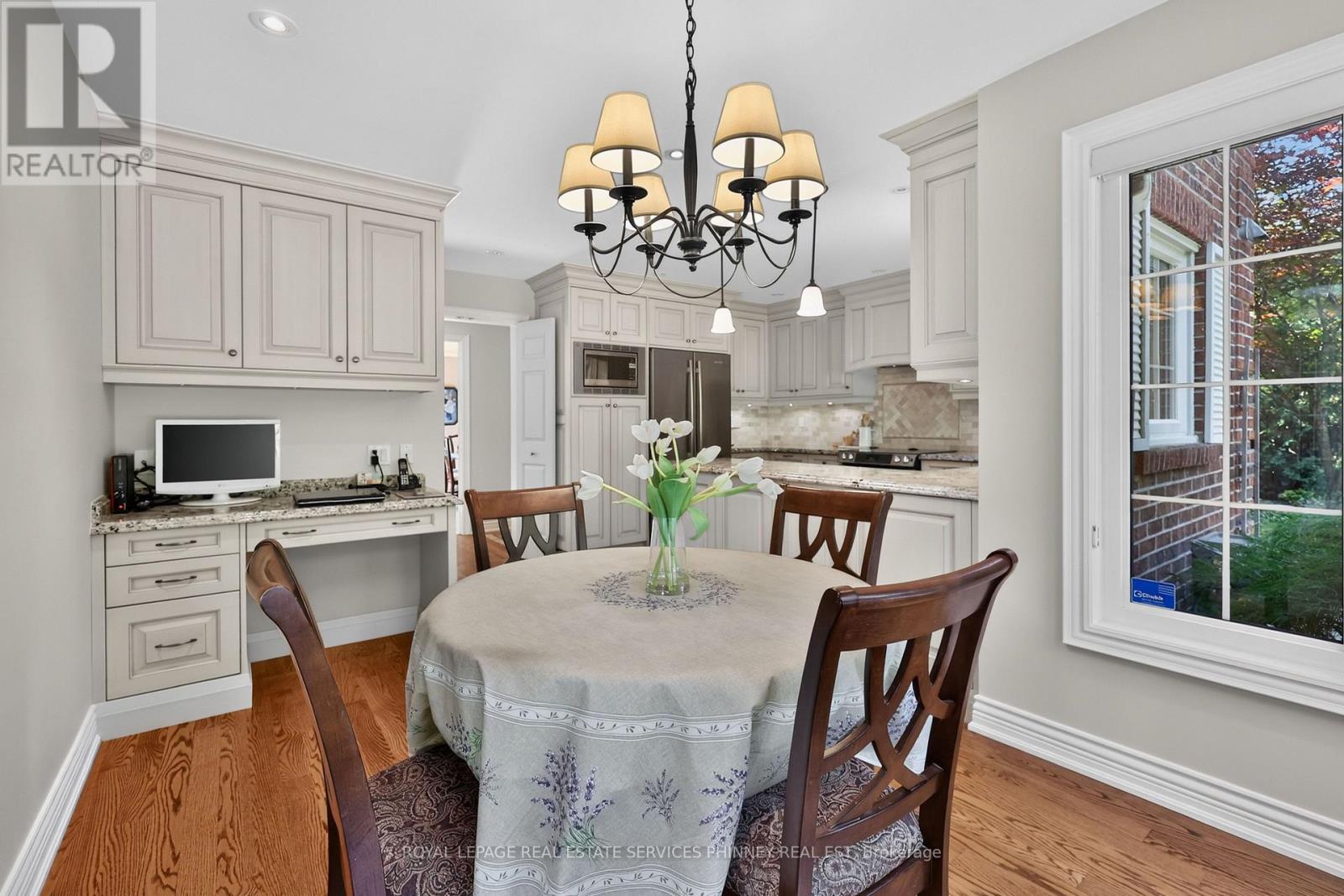 3453 Sawmill Valley Drive, Mississauga, Ontario  L5L 3A3 - Photo 14 - W13876886