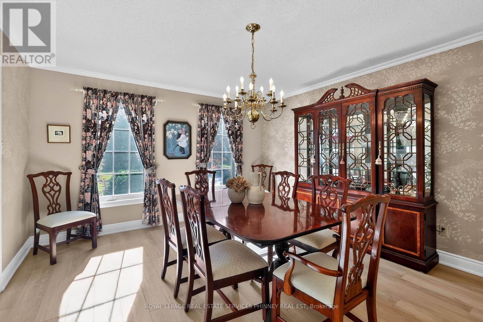 3453 Sawmill Valley Drive, Mississauga, Ontario  L5L 3A3 - Photo 8 - W13876886