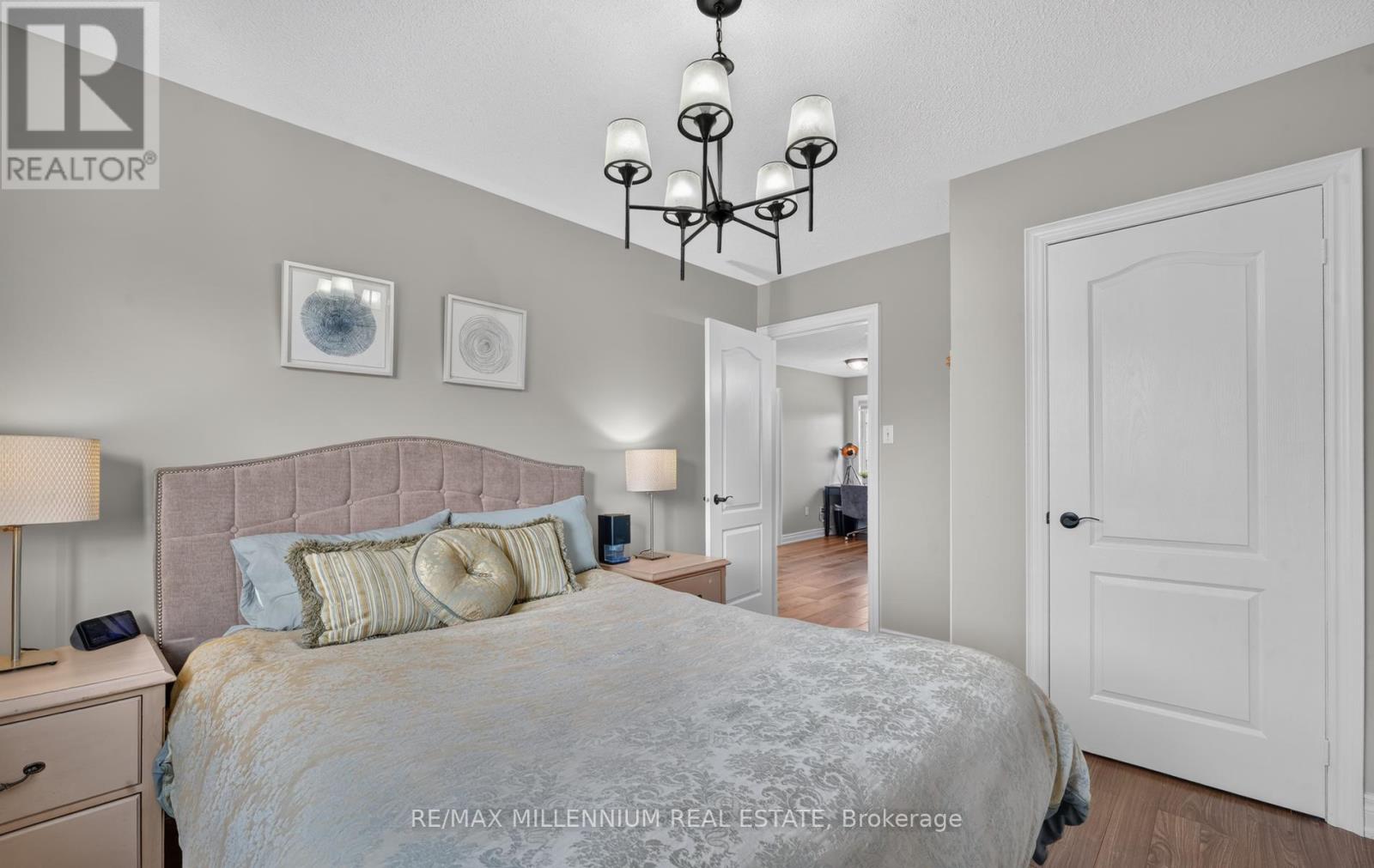 262 Brisdale Drive W, Brampton, Ontario  L7A 2T3 - Photo 18 - W13876980