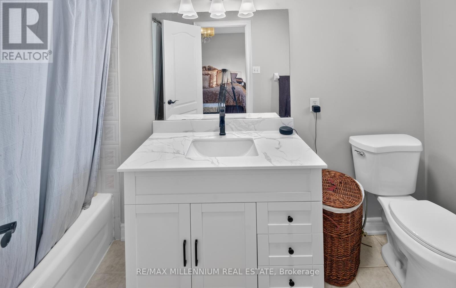 262 Brisdale Drive W, Brampton, Ontario  L7A 2T3 - Photo 22 - W13876980