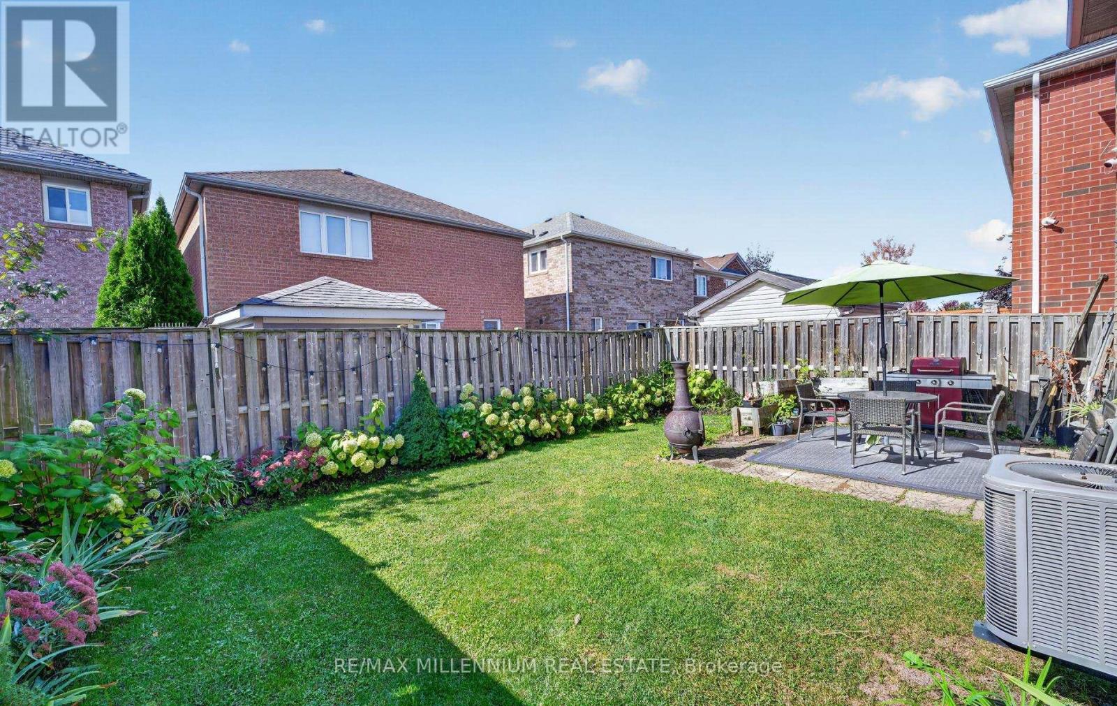 262 Brisdale Drive W, Brampton, Ontario  L7A 2T3 - Photo 32 - W13876980