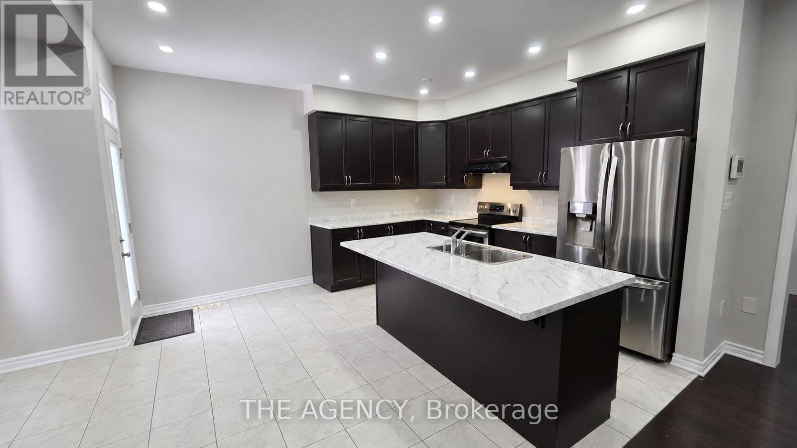57 Leadenhall Road, Brampton, Ontario  L7A 4G2 - Photo 6 - W13838532