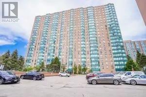 916 - 135 Hillcrest Avenue, Mississauga, Ontario  L5B 4B1 - Photo 3 - W13876662