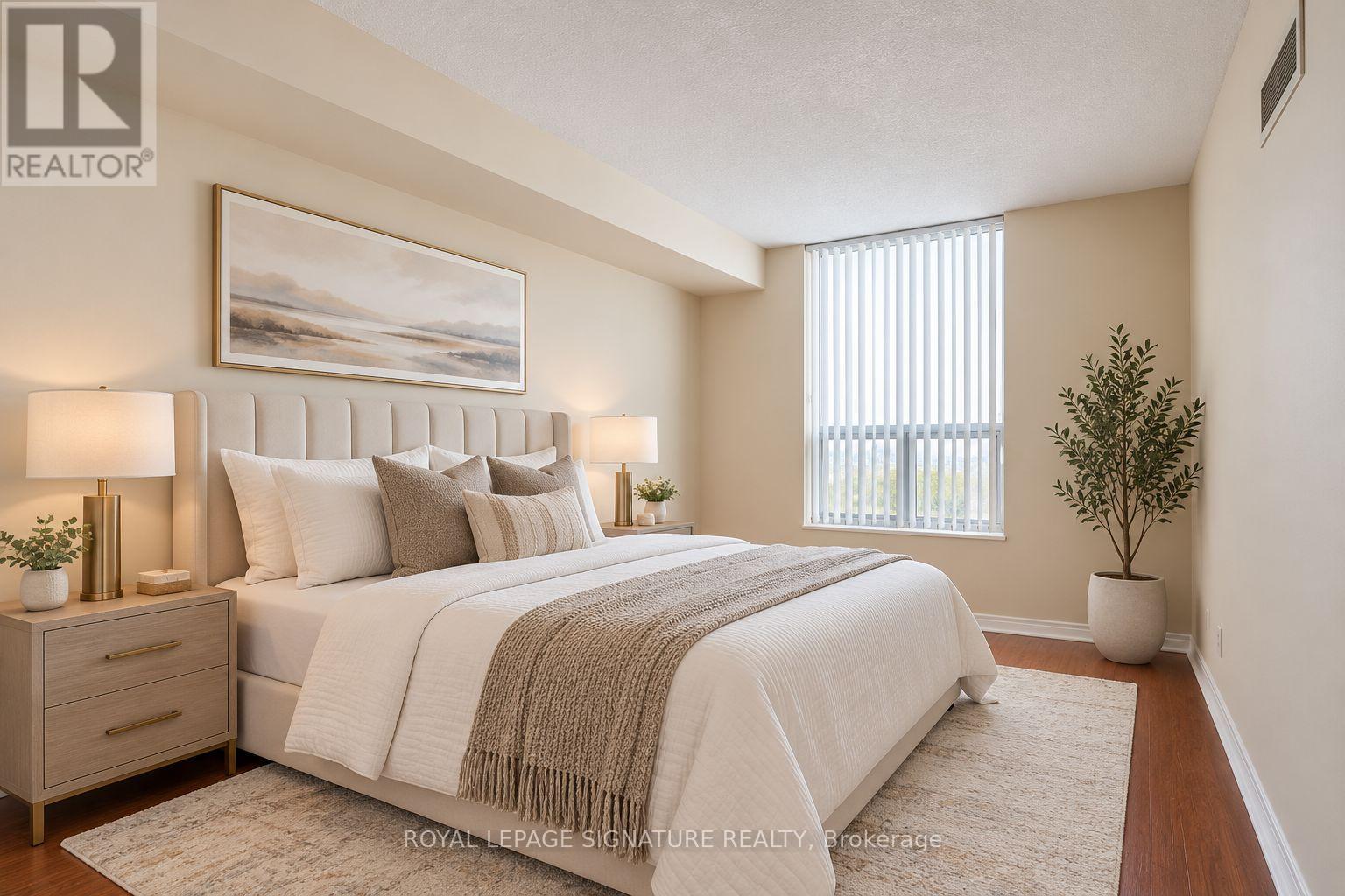 916 - 135 Hillcrest Avenue, Mississauga, Ontario  L5B 4B1 - Photo 8 - W13876662