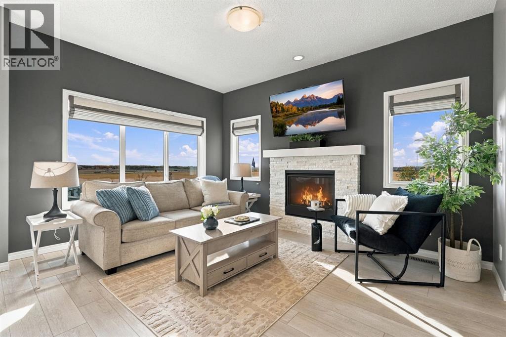 473 Hillcrest Road SW, Airdrie, Alberta  T4B 4T8 - Photo 5 - A2351074